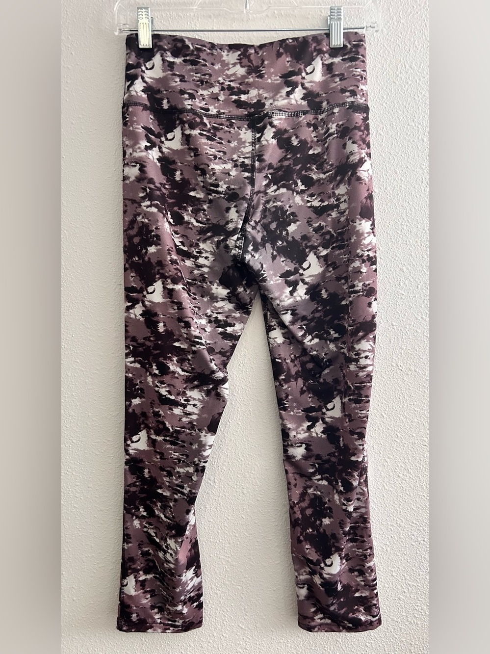 Sport Essentials High-Rise Mauve Camo Print Leggings